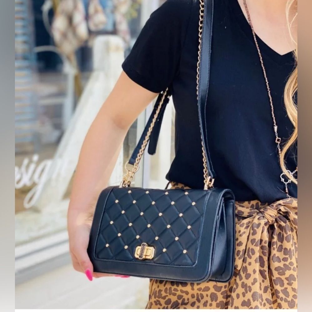 Badgley Mischka Black and Gold Quilted Shoulder Bag